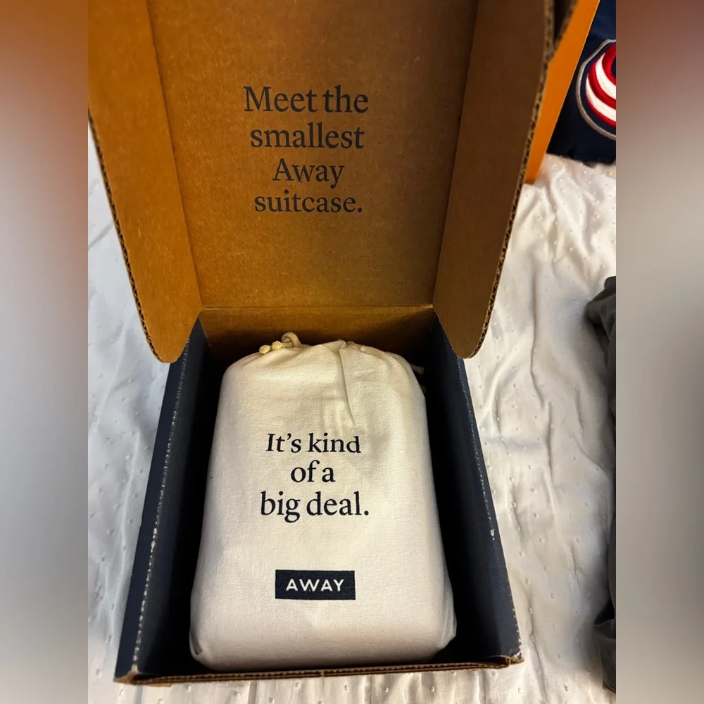 White AWAY Original Mini ￼